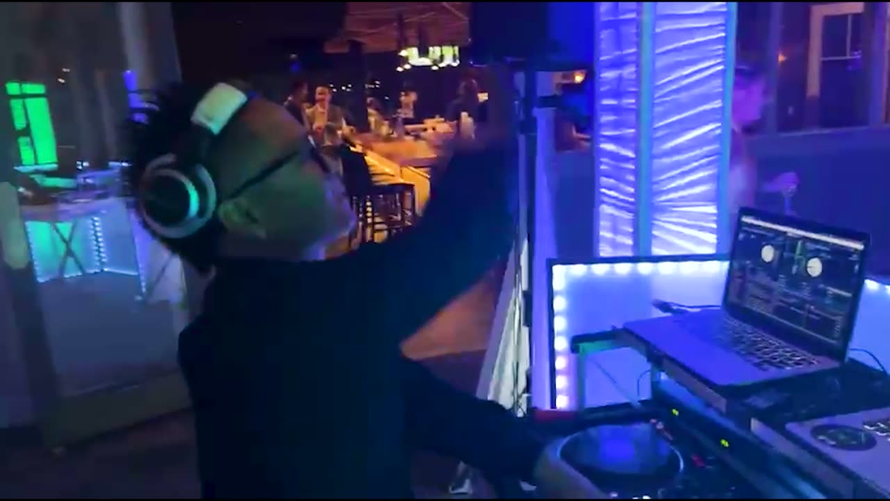 Roc Creatives wedding DJ at Shadow Lake - Emily & Derek