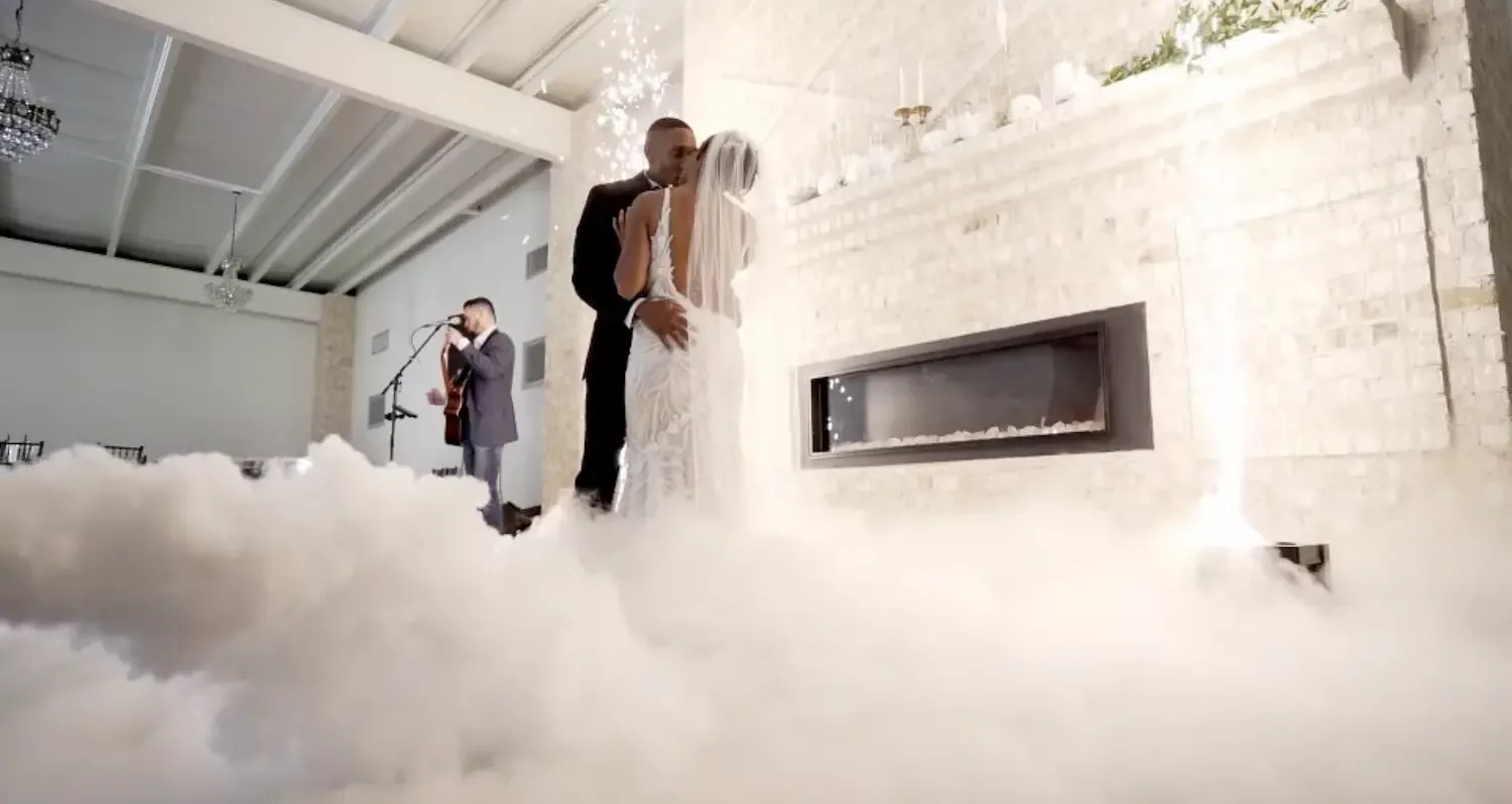 Dancing on the Clouds first dance effect