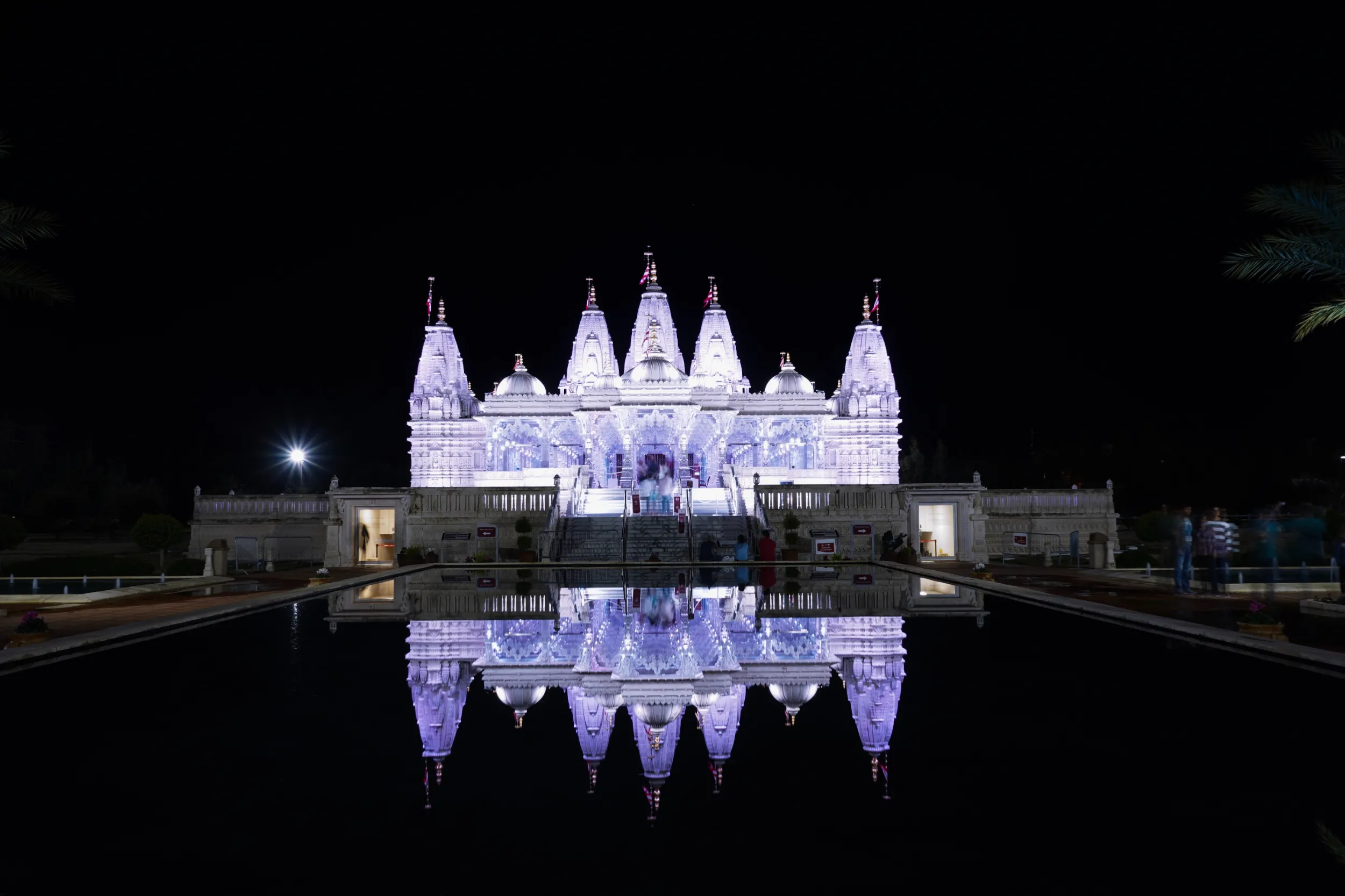 BAPS Shri Swaminarayan Mandir Houston at Night